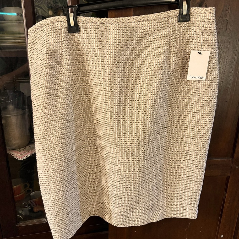 Calvin Klein tweed ivory mini NWT with gold and blue grey threading 16W